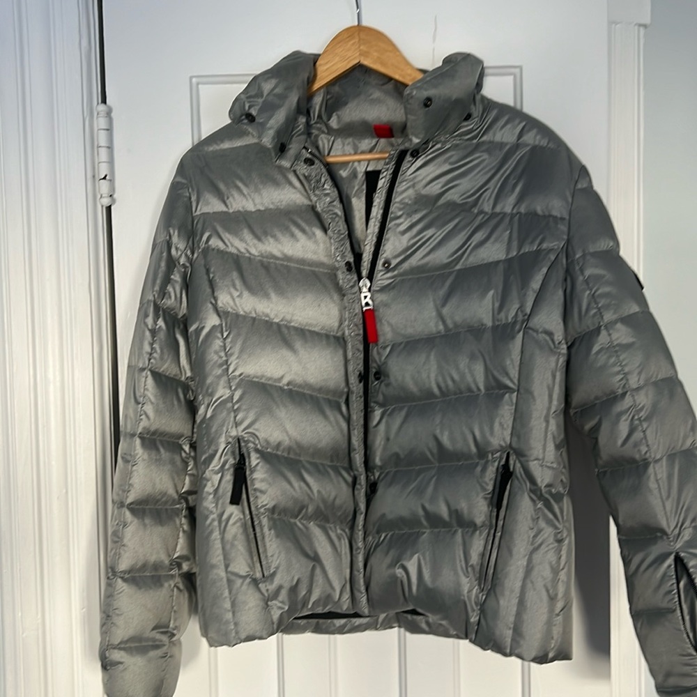 Bogner fire and ice ski jacket size 10 with detachable hood